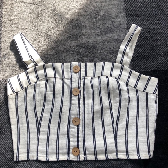 5 variety Garage Tops - Picture 2 of 16